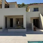 Oleander Evia Apartment