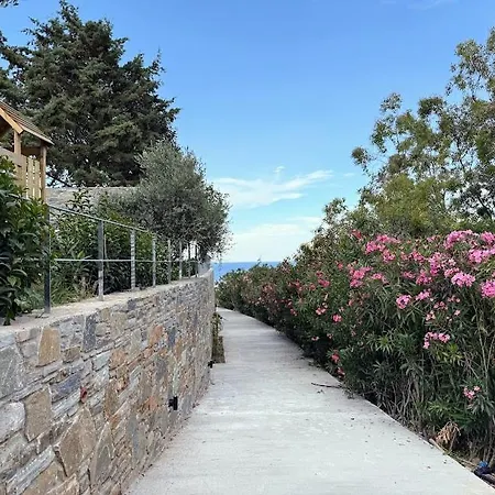 Oleander Evia