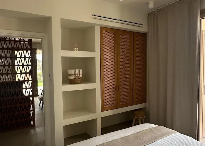 Oleander Evia * Agioi Apostoli