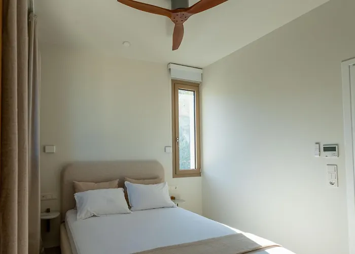 Oleander Evia * Agioi Apostoli